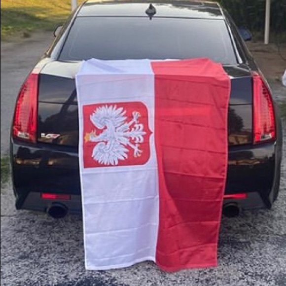 Profile Picture of Andrew Zysk (@z100447) on Poshmark