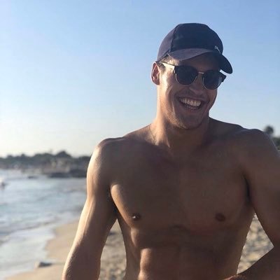 Profile Picture of Ally Wright (@allywright97) on Twitter