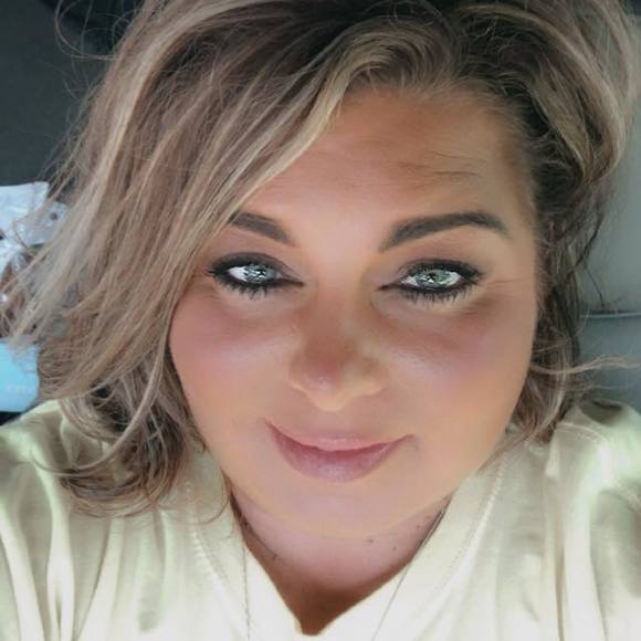 Profile Picture of Tammy Gageby (@tderosier1478) on Poshmark