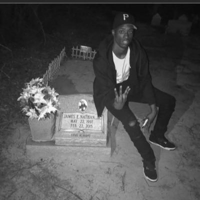 Profile Picture of Malcolm Perry (@Perry_Huncho) on Twitter