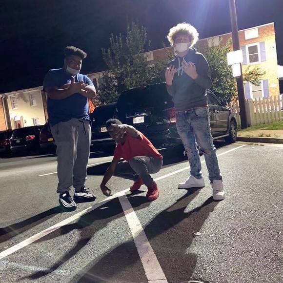 Profile Picture of Robert Kidd (@robertkidd) on Poshmark