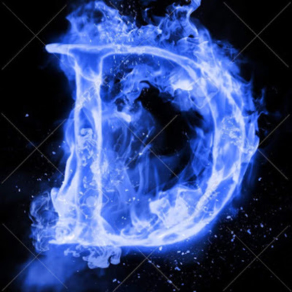 Profile Picture of David Rodas (@rodasdavid822) on Poshmark