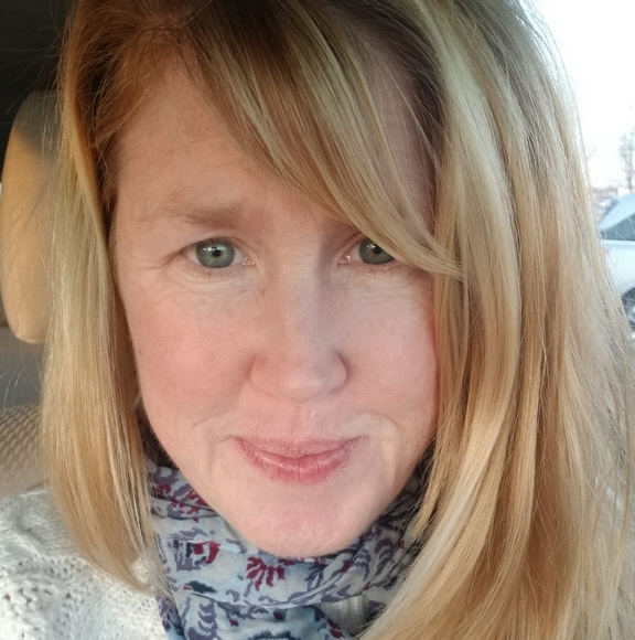 Jen Mccarthy - Poshmark Profile Picture of Jen Mccarthy (@jenkatnap) on Poshmark