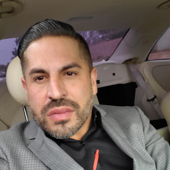 Profile Picture of Daniel Monarrez (@danmon2511) on Poshmark