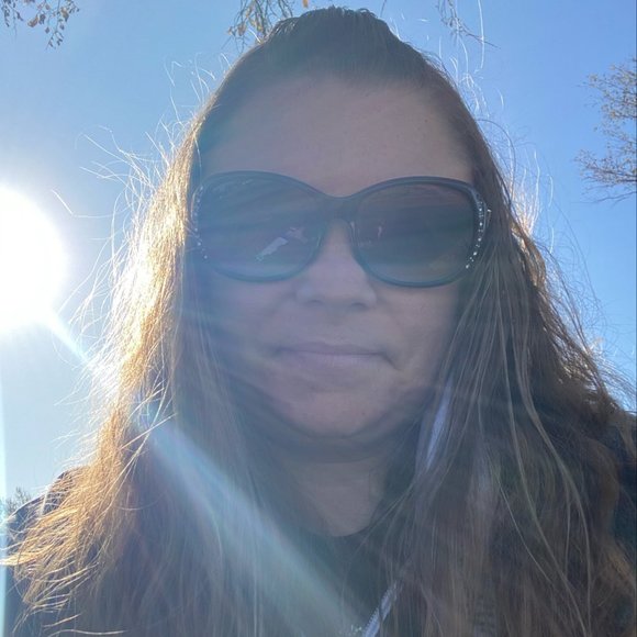 Profile Picture of Jennifer Mccarley (@jmmccarley) on Poshmark