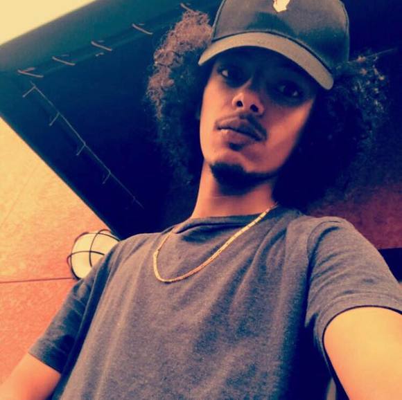 Profile Picture of Ahmed Otayf (@moodi_ot) on Poshmark