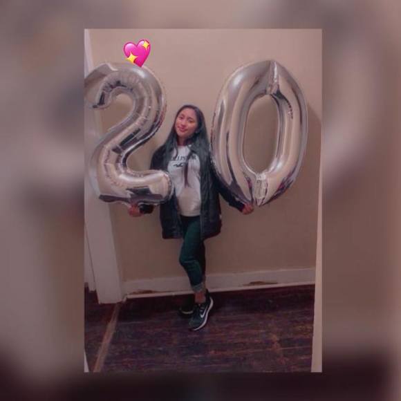 Karina Entzin - Poshmark Profile Picture of Karina Entzin (@karinaentzin) on Poshmark