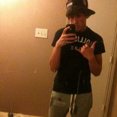 Profile Picture of Jake Rowlett (@JakeTheDanks) on Twitter