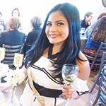 Profile Picture of Bianca Smith (@chandeliers.and.chardonnay) on Instagram