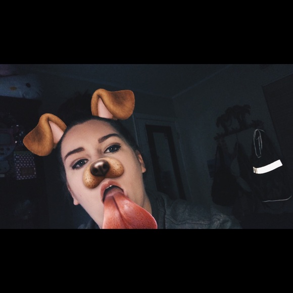 Profile Picture of Kayla Eldon (@_kaylaa_xo) on Poshmark