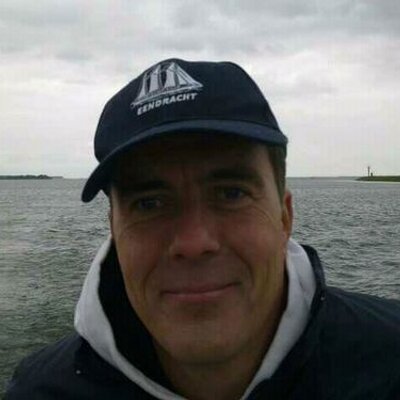 Profile Picture of Robert Lahr (@@robcape) on Twitter