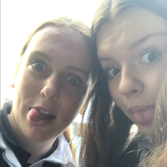 Profile Picture of Stephanie Craig (@stephaniecra07) on Poshmark