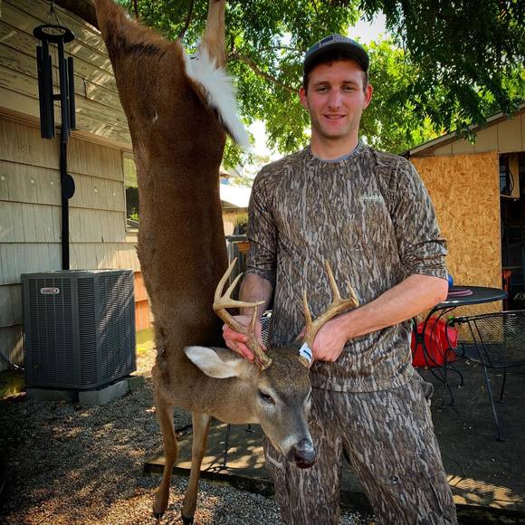 Profile Picture of Joshua Roth (@joshroth823) on Poshmark