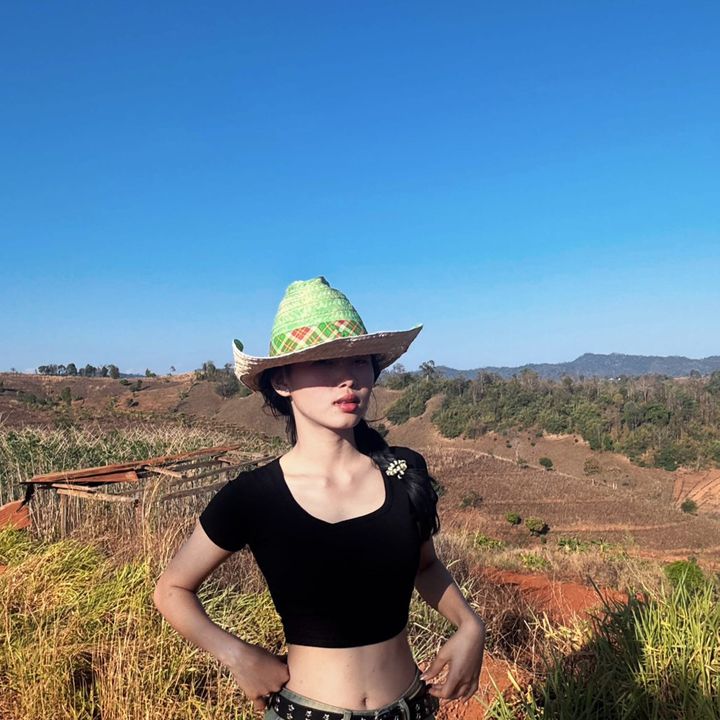 Profile Picture of QING (@zhangliqing2007) on Tiktok