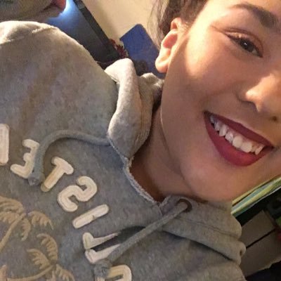 Profile Picture of Tia Franklin-Garrett (@xti_leaf19x) on Twitter