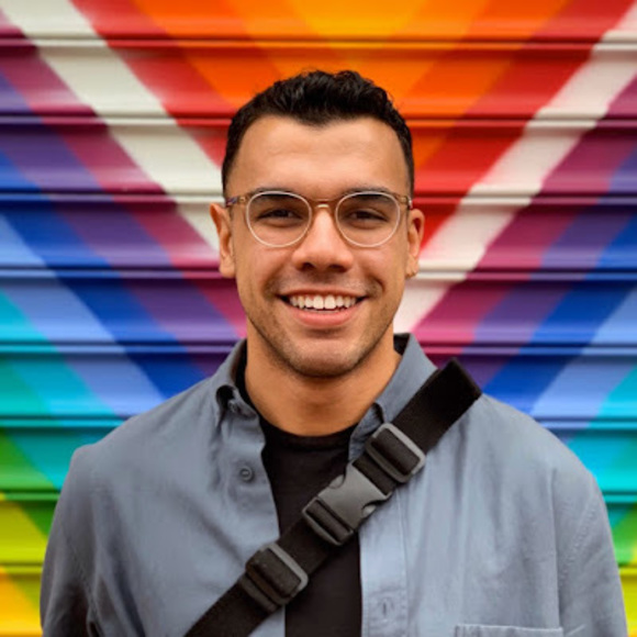 Profile Picture of Miguel Brotons (@miguelbrotons) on Poshmark