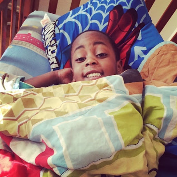 Damond Fluellen - Poshmark Profile Picture of Damond Fluellen (@vuxvuxisgreat) on Poshmark