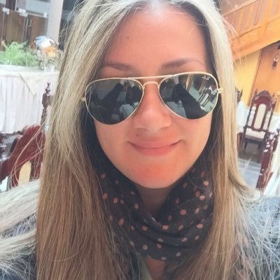 Profile Picture of Andrea Alcivar (@andreaar1987) on Twitter