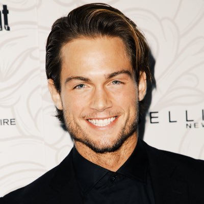 Profile Picture of Chad James Buchanan (@chadjbuchanan) on Twitter