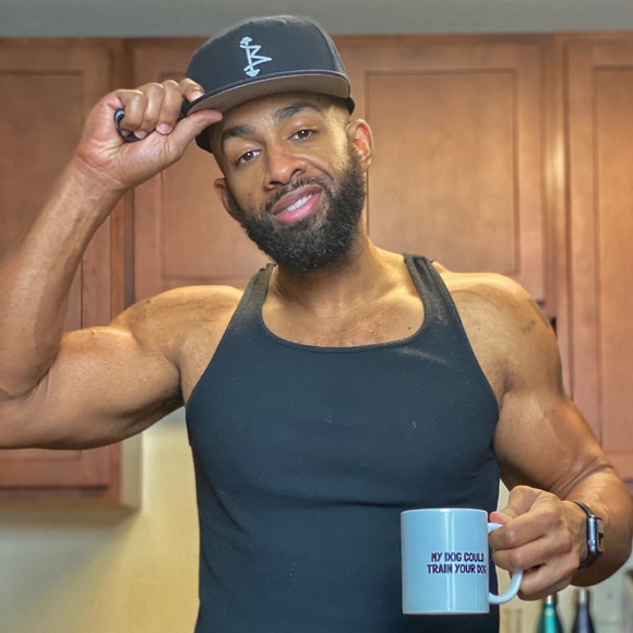 Profile Picture of Robert Glover (@brixfitness) on Poshmark