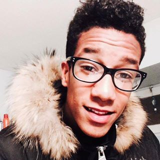 Profile Picture of Dorian Hollis (@doorian.hollis) on Facebook