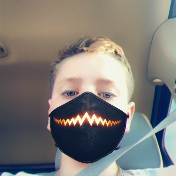 Profile Picture of Connor Williams (@concon1634) on Poshmark