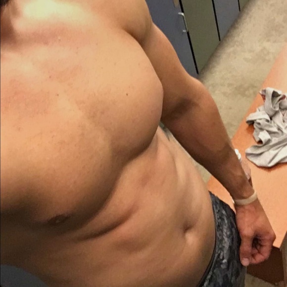 Profile Picture of Harold Luckner (@harry2022) on Poshmark