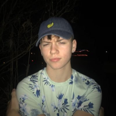 Tate Hanson - Twitter Profile Picture of Tate Hanson (@_tatehanson) on Twitter