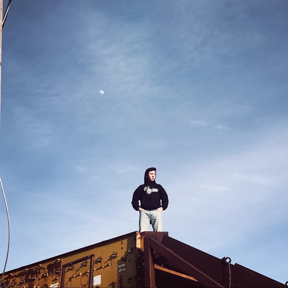 Profile Picture of Zachary Sullivan (@zsullivan29) on Poshmark