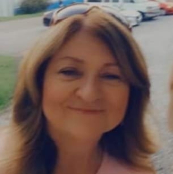 Profile Picture of Shearl Adkins (@shearladkins) on Poshmark