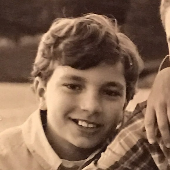 Profile Picture of Christian Hannis (@hannischristian) on Poshmark