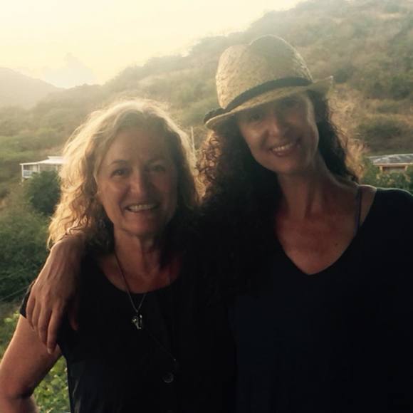 Profile Picture of Billie Hemond (@tinyhomes) on Poshmark