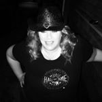 Profile Picture of Lisa Cotroneo (@tinkersmom97) on Instagram