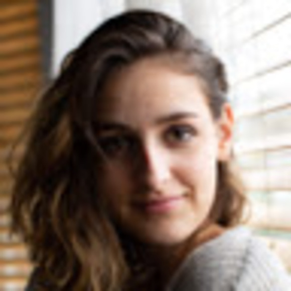 Profile Picture of Alix Durieux (@alixdurieux) on Poshmark