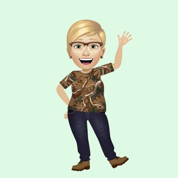 Profile Picture of Jeanette Hazelwood (@nettey63) on Poshmark
