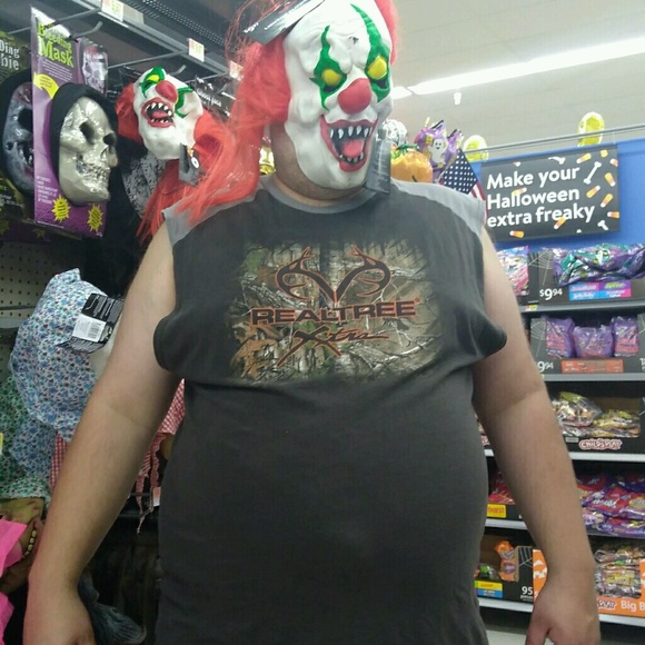 Profile Picture of Corey Kelly (@corey2004) on Poshmark