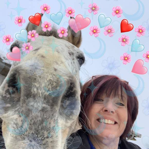 Profile Picture of Kim Justice geringer (@ferny0811) on Poshmark