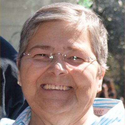 Profile Picture of Deborah Ragan (@SavDebRagan) on Twitter