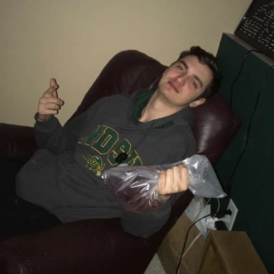 Profile Picture of Edmonk (@EDM0W) on Twitter