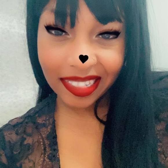 Profile Picture of Shayla Collier (@shaycshay1983) on Poshmark