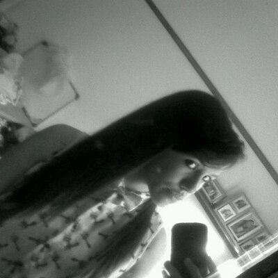 Profile Picture of Julia Sanger (@julia_sanger) on Twitter