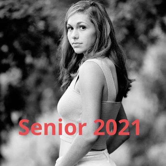 Profile Picture of Melissa Mcsweeney (@mdmcsweeney555) on Poshmark