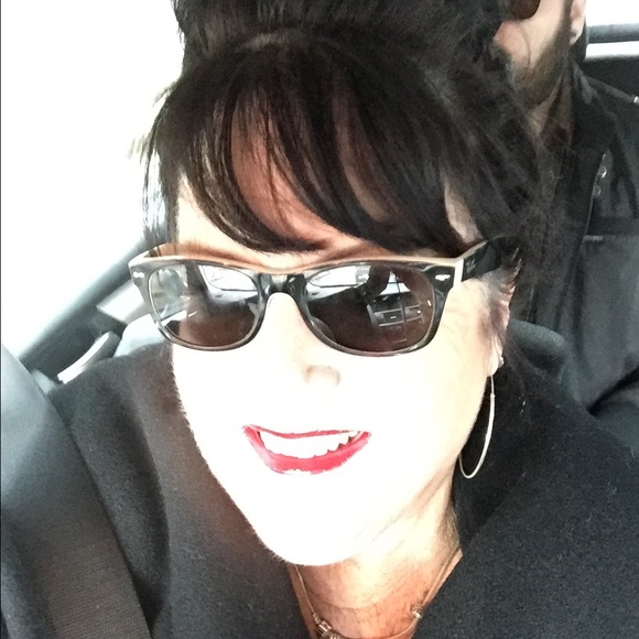 Profile Picture of Ann Pekkala (@eamj1961) on Poshmark