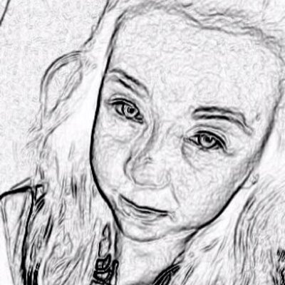 Profile Picture of Carly Potts (@carliey19) on Twitter