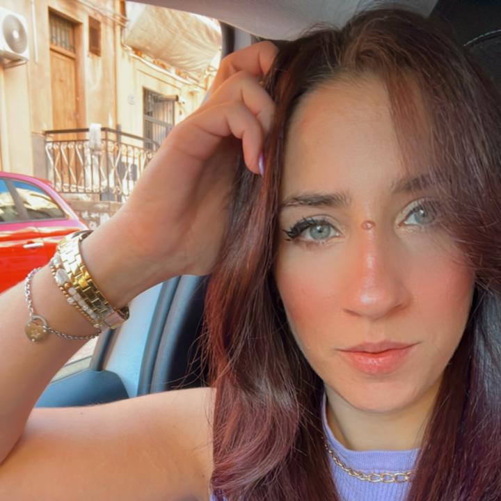 Profile Picture of Alexa Bologna (@alexa.bologna) on Tiktok