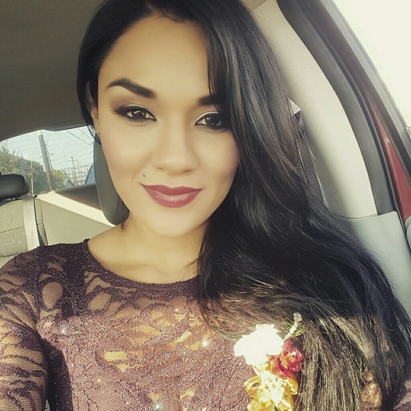 Profile Picture of Ruby Herrera (@rubyh232) on Poshmark