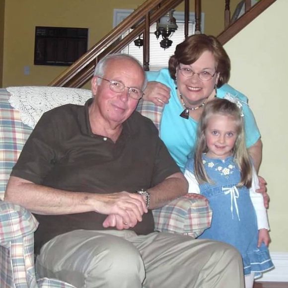 Stephanie Cuozzo - Poshmark Profile Picture of Stephanie Cuozzo (@kscuozzo) on Poshmark