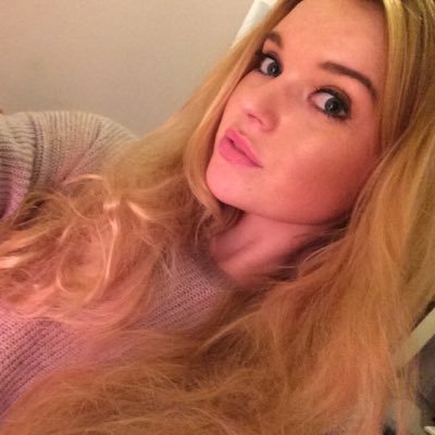 Profile Picture of Molly Sharp (@mollysharp_27) on Twitter