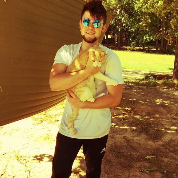 Profile Picture of Spencer Martin (@spentah96) on Poshmark