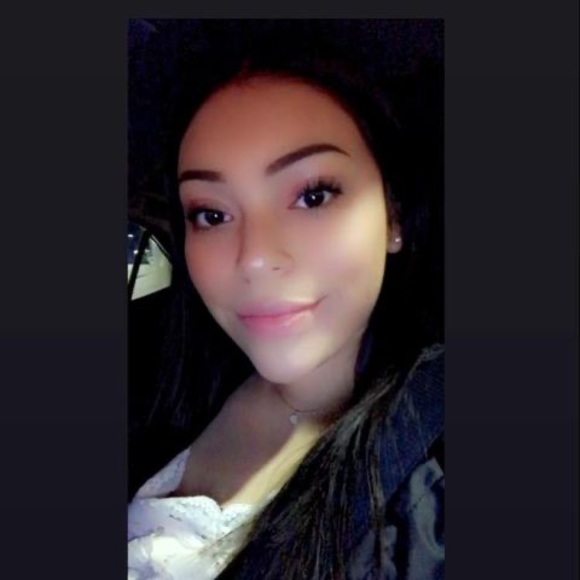 Profile Picture of Liseth Martínez (@vanessa08137) on Poshmark